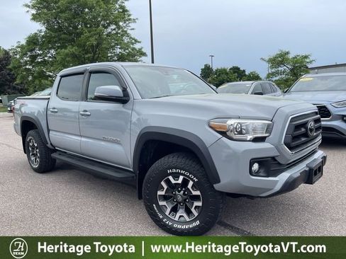 Certified 2019 Toyota Tacoma TRD Off-Road AWD/4WD image 1