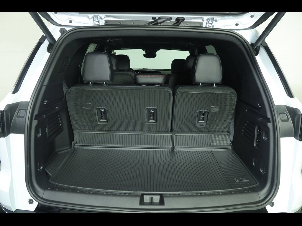 Certified 2026 Chevrolet Traverse RS w/ LPO, Floor Liner Package AWD/4WD image 14