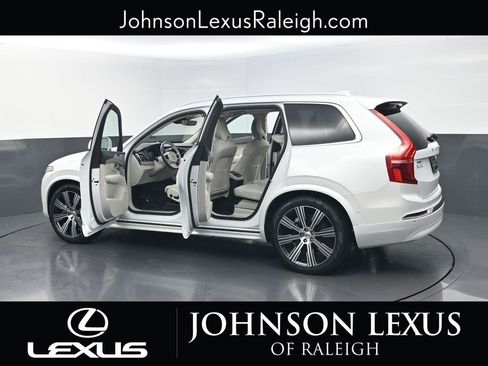 Used 2025 Volvo XC90 B6 Ultra w/ Lounge Package image 37