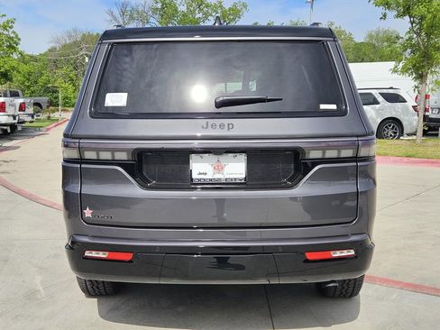 New 2026 Jeep Grand Wagoneer 4WD image 4