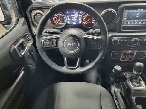 Used 2018 Jeep Wrangler Unlimited Sport S AWD/4WD image 24
