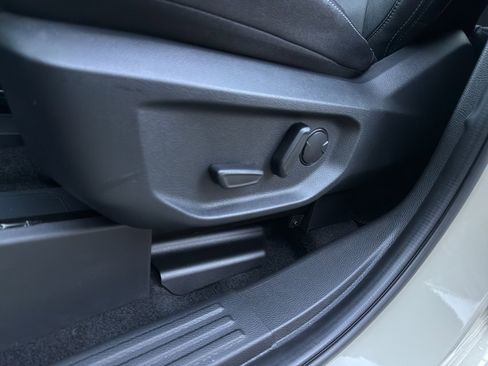 New 2025 Ford Ranger Lariat w/ FX4 Off-Road Package image 17