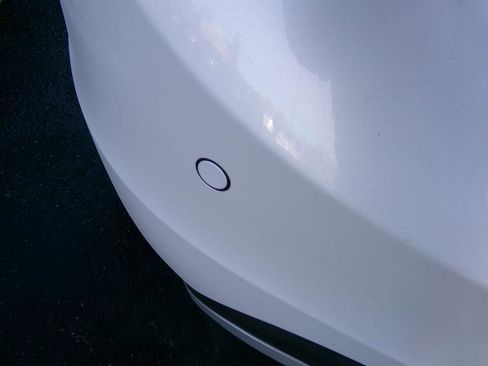 Used 2018 Volvo V60 T5 Cross Country w/ Convenience Package image 48