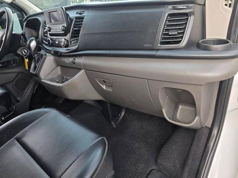 Used 2022 Ford Transit 250 Medium Roof RWD image 19