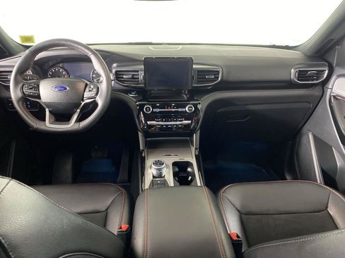 Used 2023 Ford Explorer ST-Line AWD/4WD image 10