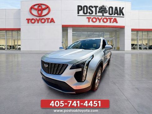 Used 2020 Cadillac XT4 Premium Luxury FWD image 3