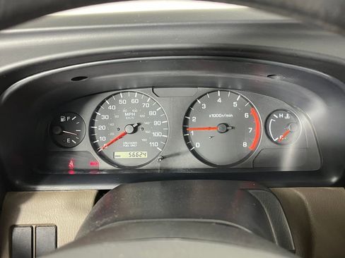 Used 2000 Nissan Frontier XE image 14