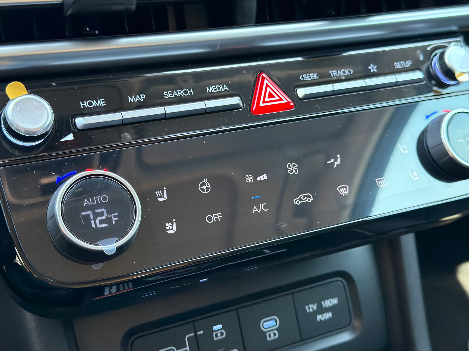 New 2026 Hyundai Tucson Limited FWD image 25