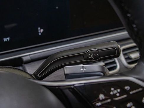 Used 2026 Mercedes-Benz GLE 450 4MATIC image 17