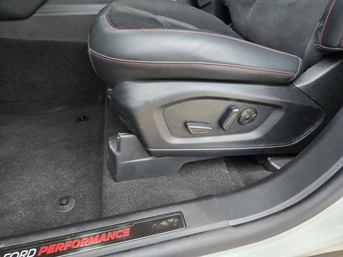 Used 2025 Ford Explorer ST w/ Sun And Sound Package image 31