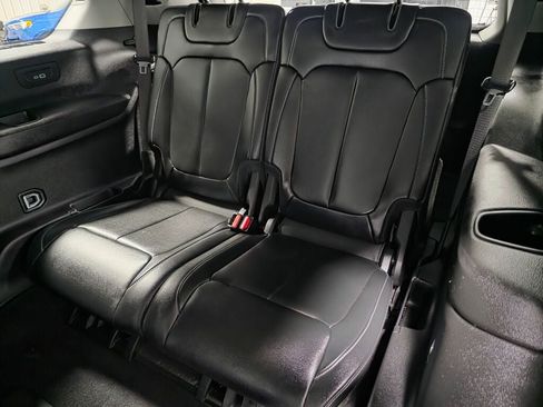 Used 2021 Jeep Grand Cherokee L Limited AWD/4WD image 11
