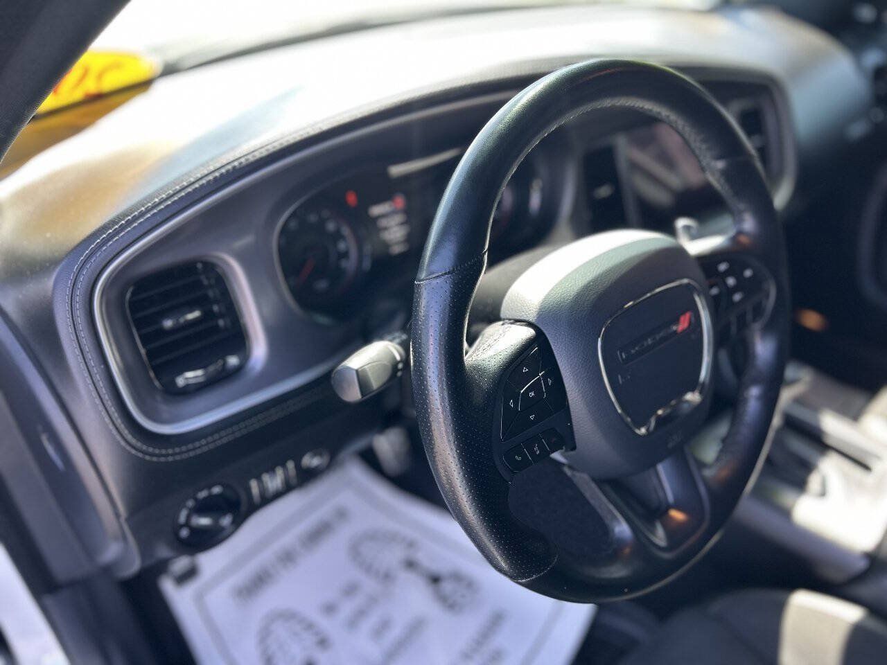 Used 2019 Dodge Charger Scat Pack w/ Dynamics Package RWD image 9