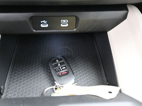 Certified 2024 Honda Accord LX image 17