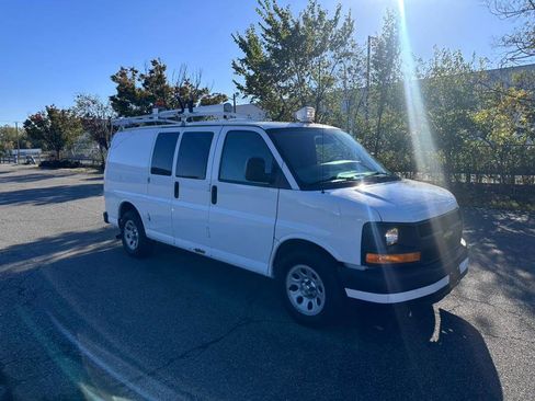 Used 2013 Chevrolet Express 1500 image 5