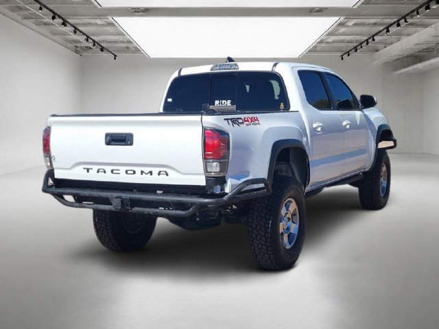 Used 2021 Toyota Tacoma TRD Off-Road w/ TRD Premium Off Road Package AWD/4WD image 6