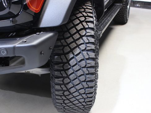 Used 2022 Ford Bronco Outer Banks w/ SASQUATCH PKG w/ Sasquatch Package image 20