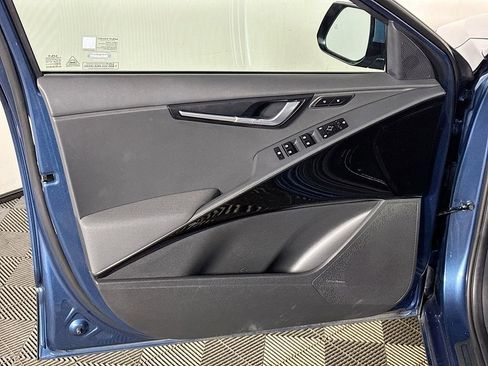 Used 2023 Kia Niro Wave w/ Wave Preserve Package image 10
