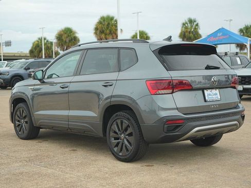 Used 2023 Volkswagen Taos S w/ Driver Assistance Package FWD image 4