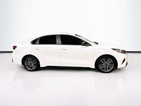 Used 2023 Kia Forte GT-Line w/ GT-Line Premium Package FWD image 8