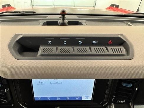 Used 2022 Ford Bronco Wildtrak AWD/4WD image 36