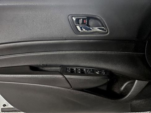 Used 2018 Acura ILX image 13