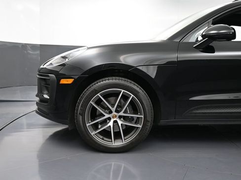 Certified 2023 Porsche Macan Turbo AWD/4WD image 12