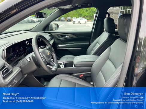 Used 2025 Chevrolet Traverse LT AWD/4WD image 9