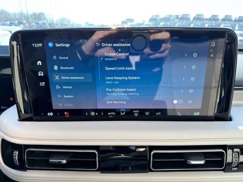 Used 2025 Lincoln Aviator Reserve w/ Equipment Group 201A image 43