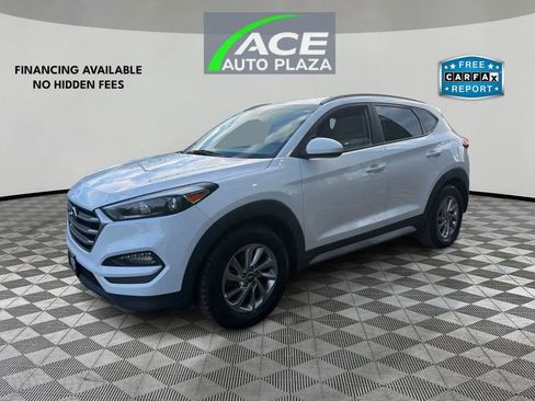 Used 2017 Hyundai Tucson SE image 2