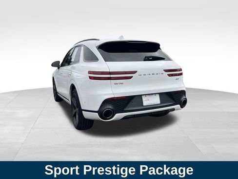 Used 2022 Genesis GV70 2.5T w/ Sport Prestige Package AWD/4WD image 3