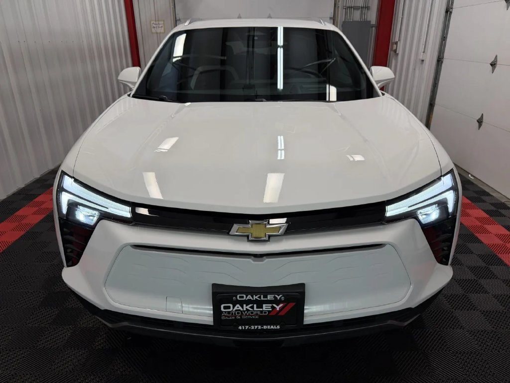 Used 2024 Chevrolet Blazer EV LT AWD/4WD image 7