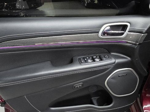 Used 2018 Jeep Grand Cherokee Trackhawk AWD/4WD image 13