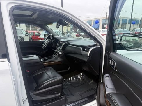 Used 2018 Chevrolet Tahoe LT image 12