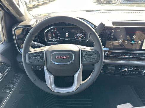 New 2025 GMC Sierra 2500 SLE w/ SLE Value Package; image 28