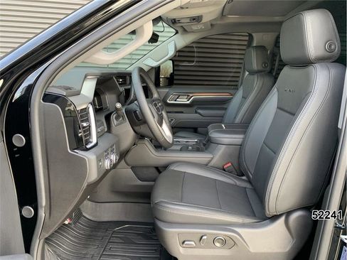 Used 2025 GMC Sierra 3500 Denali w/ Denali Reserve Package image 24
