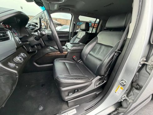 Used 2019 Chevrolet Suburban LT AWD/4WD image 11