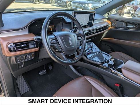 Used 2022 Lincoln Nautilus Reserve image 12