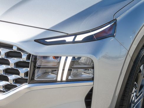 Used 2022 Hyundai Santa Fe SEL image 5