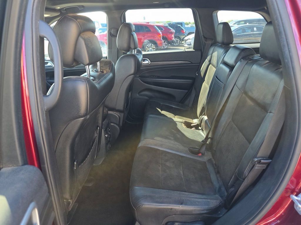Used 2019 Jeep Grand Cherokee Altitude RWD image 5