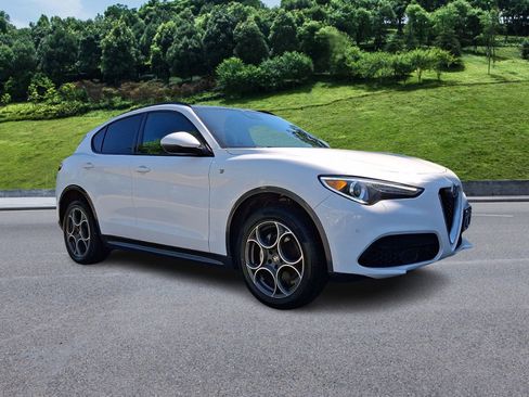 Used 2023 Alfa Romeo Stelvio Ti AWD/4WD image 1