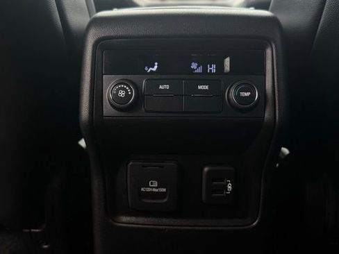 Used 2019 GMC Acadia SLT image 26