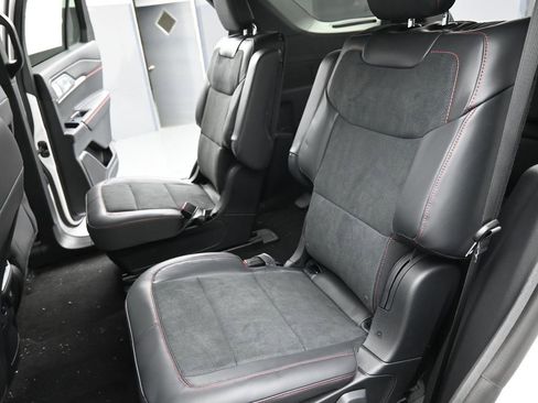 New 2026 Ford Explorer ST w/ Sun And Sound Package image 31