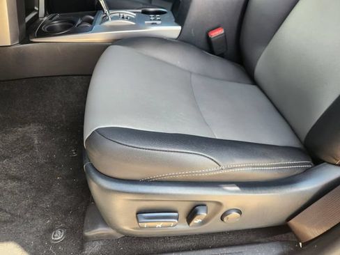 Used 2023 Toyota 4Runner SR5 Premium w/ Moonroof Package RWD image 22