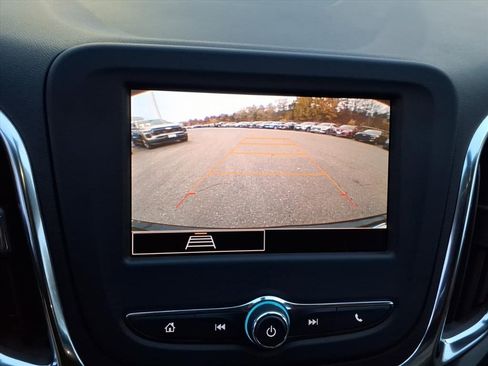 Used 2024 Chevrolet Equinox LS w/ LS Convenience Package image 27