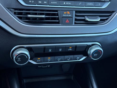 Used 2023 Nissan Altima 2.5 SR image 21