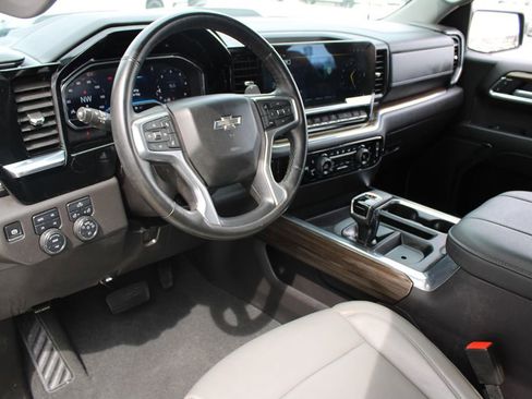 Used 2024 Chevrolet Silverado 1500 LT Trail Boss w/ Protection Package image 8