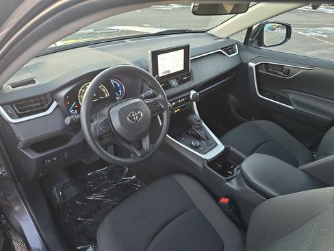 Used 2025 Toyota RAV4 LE image 10