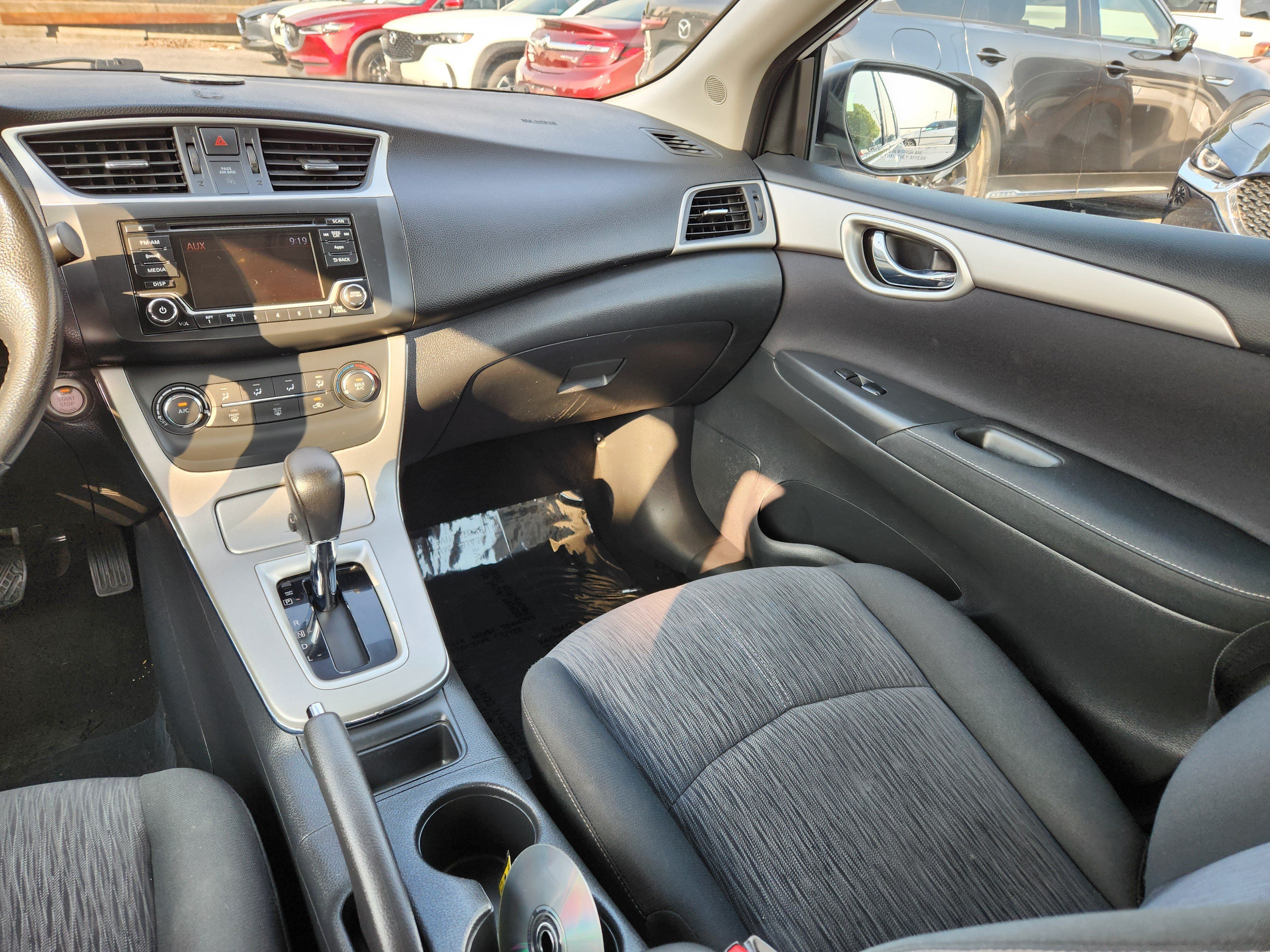 Used 2015 Nissan Sentra SV FWD image 14
