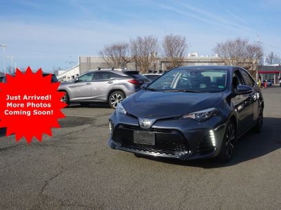 Used 2018 Toyota Corolla SE w/ SE Premium Package