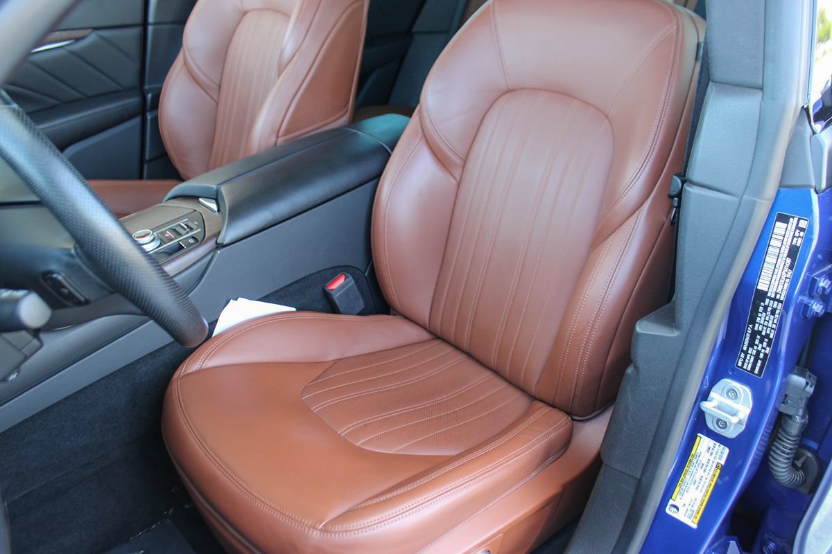 Used 2023 Maserati Levante GT AWD/4WD image 16